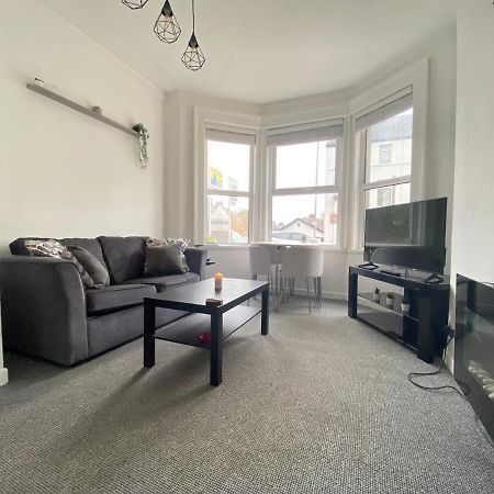 Cheap & Cheerful Apartment Near Bangor Marina Luaran gambar